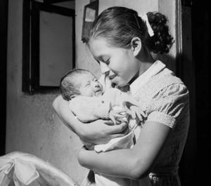 15 को जन्म देते हैं: इतिहास में सबसे युवा मां