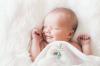 जीवन के पहले सप्ताह: यह नवजात शिशु को सक्षम होना चाहिए