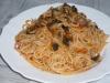 सरल और स्वादिष्ट: टमाटर और मशरूम के साथ स्वादिष्ट स्पेगेटी