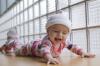 8 महीने बच्चे:, कि खेल में, दिन और आहार कैसे विकसित करने के लिए