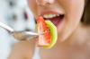 यह आहार समय लाभ और फ्रुक्टोज और ग्लूकोज के नुकसान में फल खाने के लिए संभव है