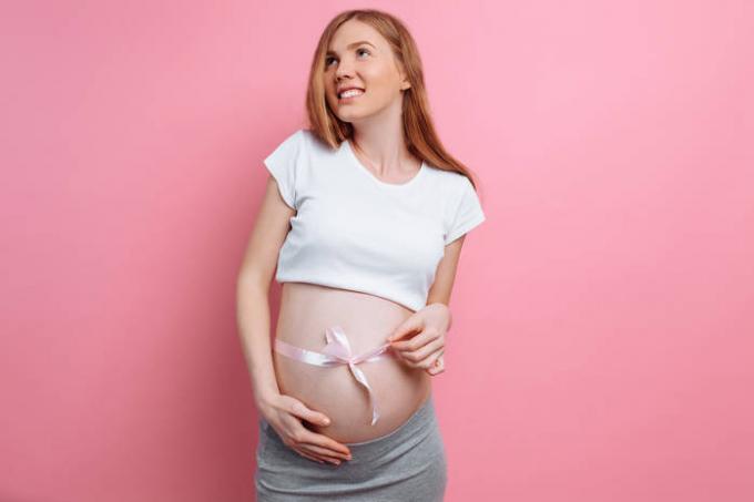 33 सप्ताह गर्भवती: आप सभी गर्भवती मां के स्वास्थ्य और उसके बच्चे के बारे में पता करने की जरूरत