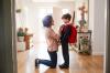 5 चीजें जो एक माँ को अपने बेटे को सिखानी चाहिए
